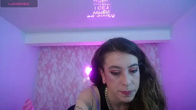 DamiaOshun_ch live webcam