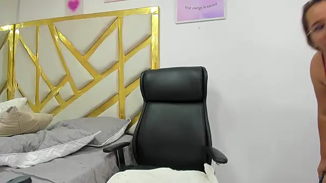 SeleneNova_ webcam