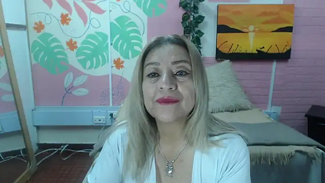 ZAMANTHA live cam on StripChat