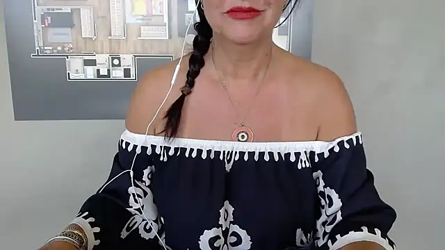 Lindagoddess75 webcam