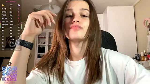 DarlineBrustera live webcam show