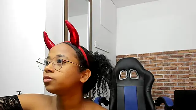 wizarpamela webcam