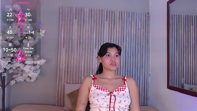 Kitty_Desire2 webcam