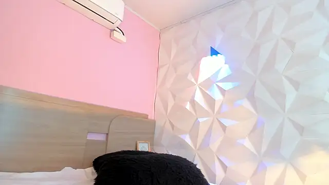 Liana_noa webcam