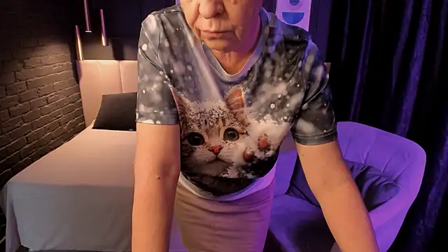 LindaPassionate live webcam show