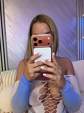 KirstieVegas live webcam show