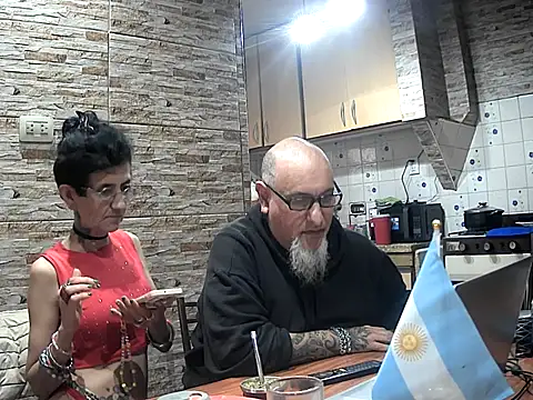 lacoloyelpela25's room