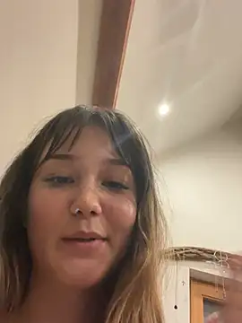 SecretViolaa webcam