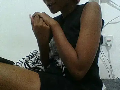 Nasty_petitee webcam