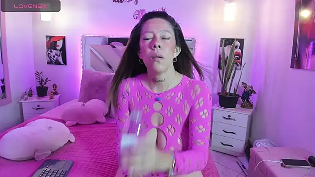 Karly_moon webcam