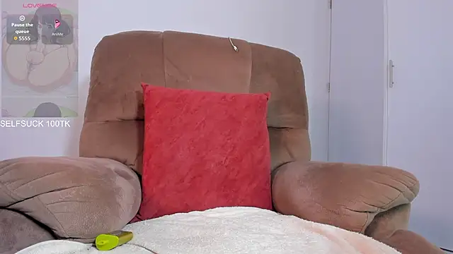 selfsuckqueen_ live webcam show