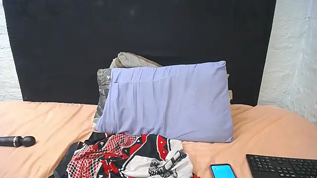 CandyBoobs69 live webcam show
