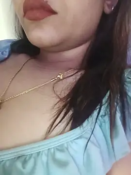 Yours_Manvii live webcam show
