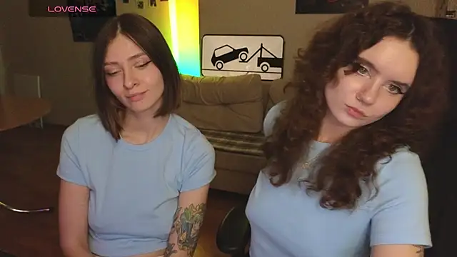 Blackpinkkitens live cam on StripChat