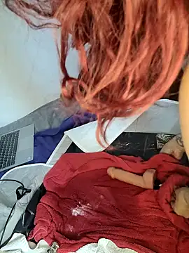 scarlet_curly8a's live room