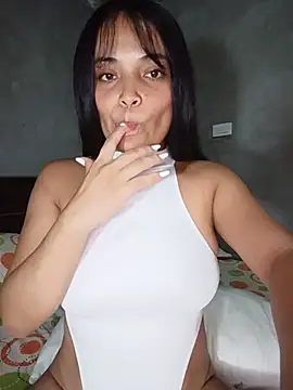 _Estrellita_ live cam on StripChat