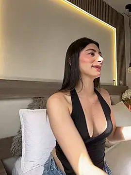 evelyn_hills live webcam show