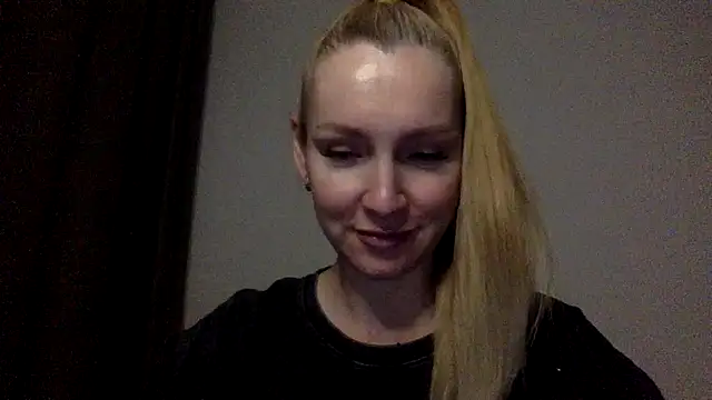 Neralith live cam on StripChat
