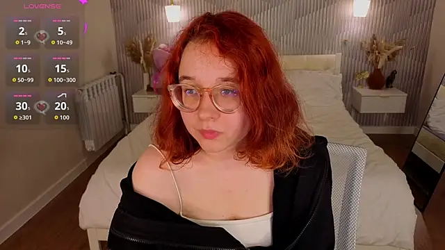 Aleks-casterrr live cam on StripChat