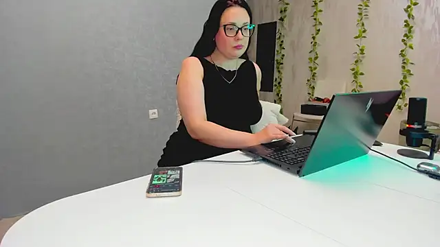 Yesss_Lilith webcam