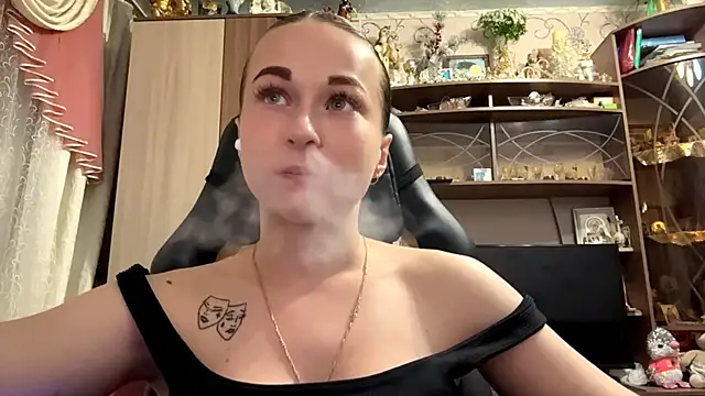 TaIliedGuest live cam on StripChat
