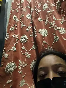 Crezy-queen7 live cam on StripChat