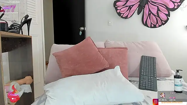 sweet_amalia4 live cam on StripChat