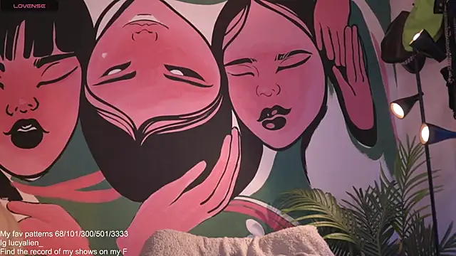 LucyAllenX live webcam show