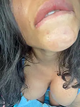 sexi_noemi live webcam show