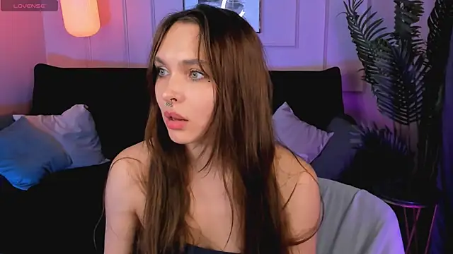 ChloeSunny webcam