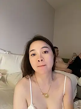 qianduoduo521 webcam