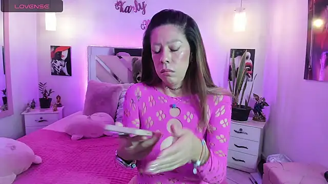 Karly_moon webcam