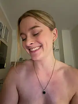 melanieTesss webcam