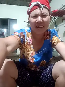 Meimei_Lucky live cam on StripChat