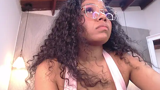 CandyBrunette webcam