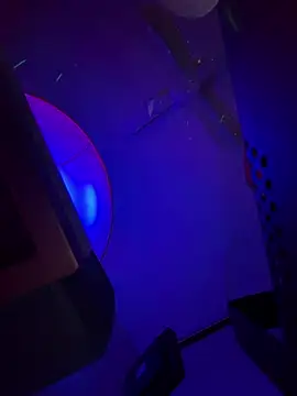 NaughtyAsian25's room