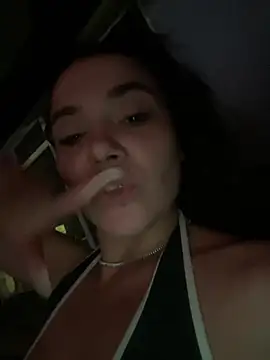 SelenaAllure live cam on StripChat