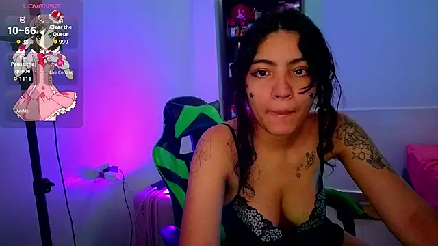 Lovelyamyy live webcam