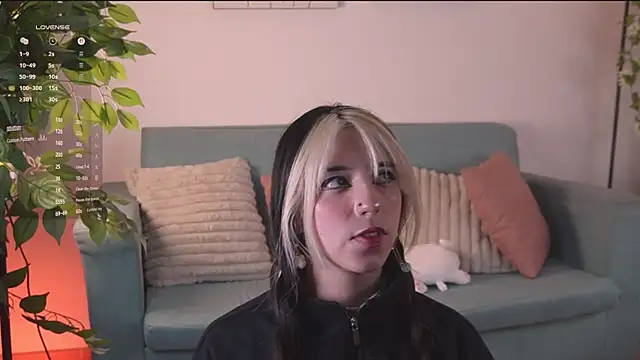 aisha_bx webcam