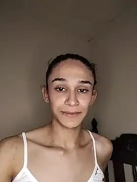 Twink_fem-boy live cam on StripChat