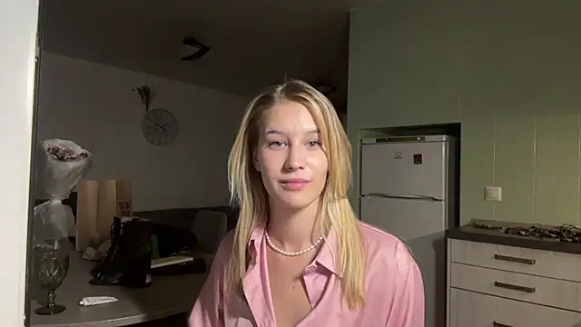 CryBaabyy live cam on StripChat