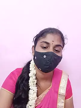 Tamil_Keerthanaa live cam on StripChat