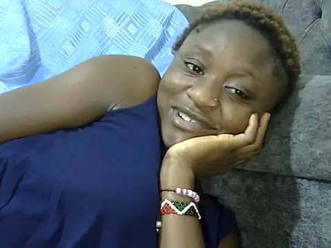 sweet_caci live cam on StripChat