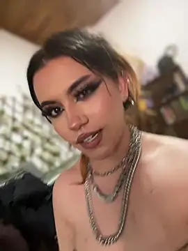 NikkiNix webcam