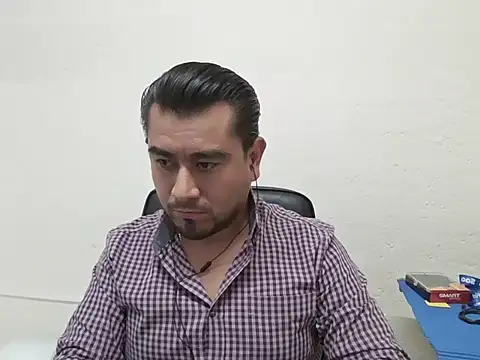 youmanhorny webcam