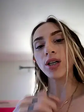 Dallyssxo_ live cam on StripChat