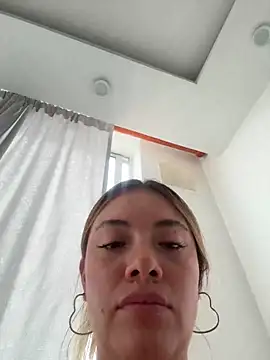 valery_mora live cam
