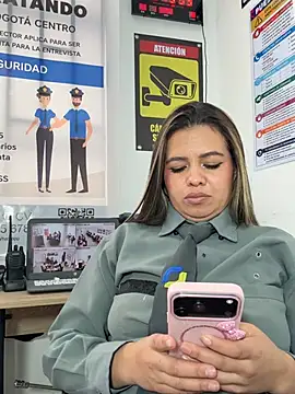 Ariana-07 live webcam show