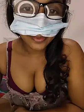 sexybolegirl live webcam show