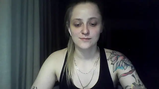 LeaWetGirl webcam